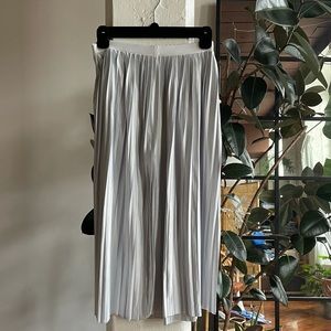 Pleated midi skirt